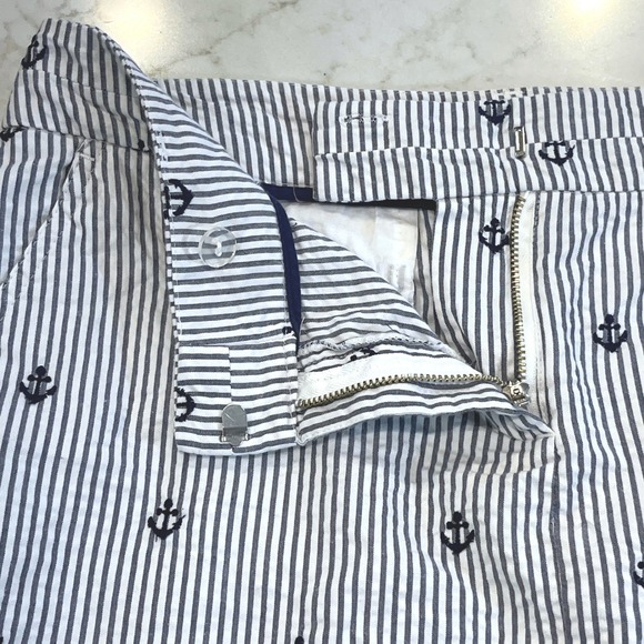 British Khaki Seersucker Mini Skirt Womens 8 Blue White Nautical Striped Anchor - Picture 5 of 7